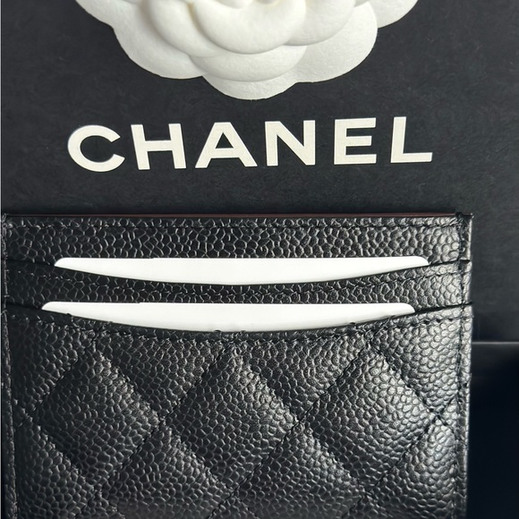 Chanel Classic Cardholder - Picture 3 of 7